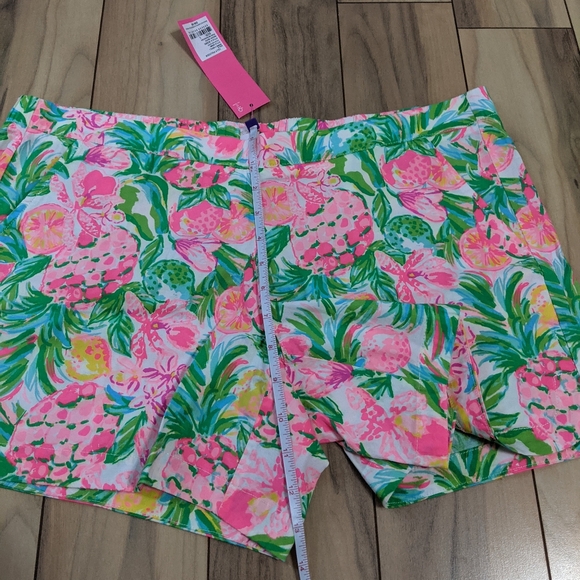 NWT! Lilly Pulitzer Ocean View Shorts Resort White Pear Necessities Size L - Picture 6 of 13